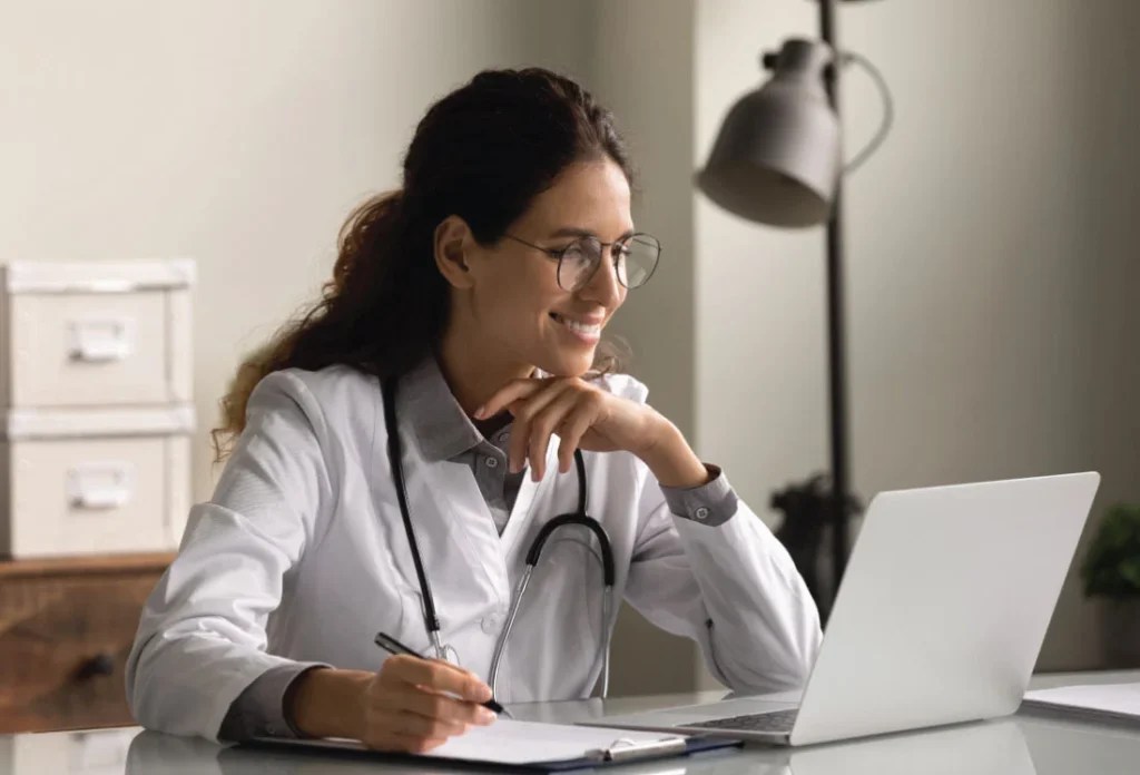 Olah-BlogImages-Questions-to-Ask-Vendors-When-Archiving-Your-Healthcare-Data-Storage (1)